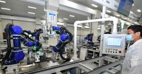 福建海峽星云智能制造基地交付首臺國產化芯片整機，信息科技產業迎來新突破